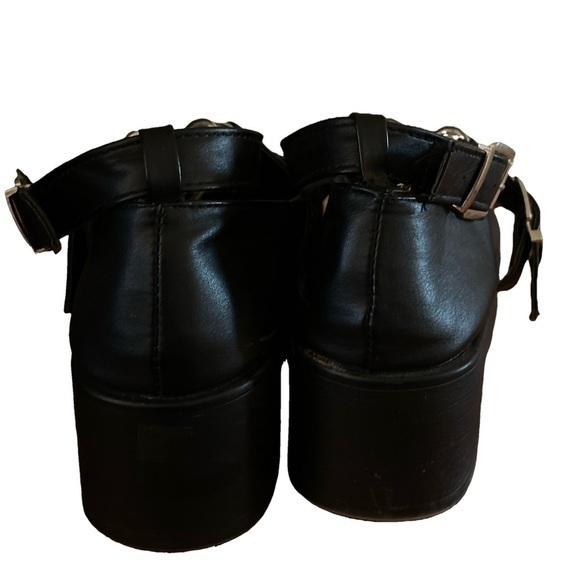 Mary Jane Crybaby Heart Buckle Lolita Doll Platforms GUC size 6.5 - Picture 6 of 7